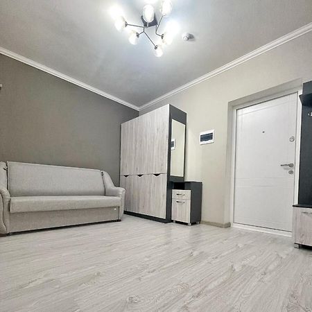 Beautiful Apartment In Kischinau Exterior foto