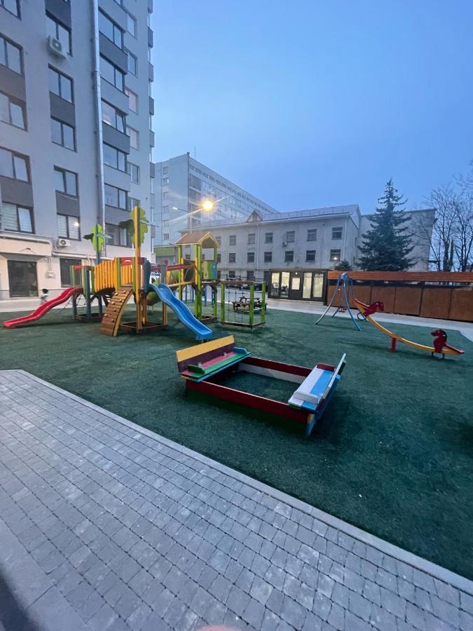 Beautiful Apartment In Kischinau Exterior foto